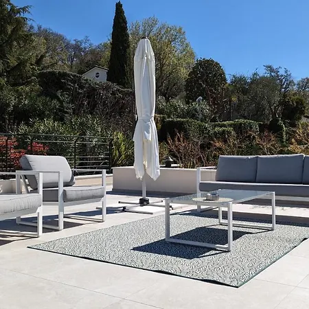 בית נופש Rita